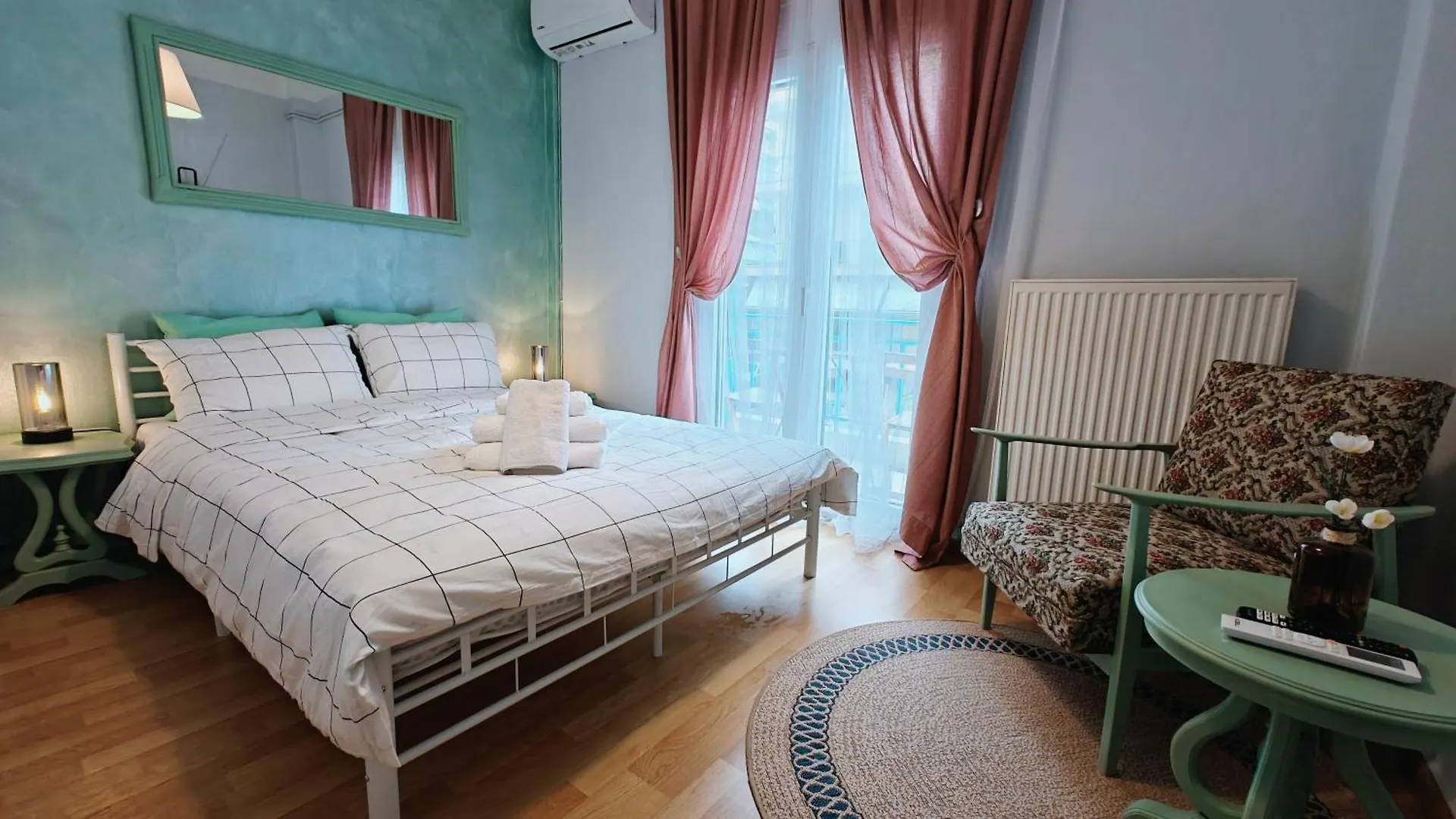 Galazio - 2 Bedroom Apartment! Thessaloniki Apartment