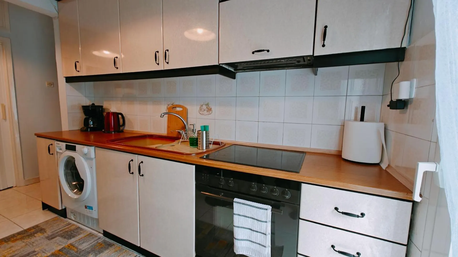 Galazio - 2 Bedroom Apartment! Thessaloniki 0*,  Greece